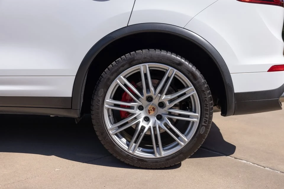 2015 Porsche 958 Cayenne - Image 12 of 21