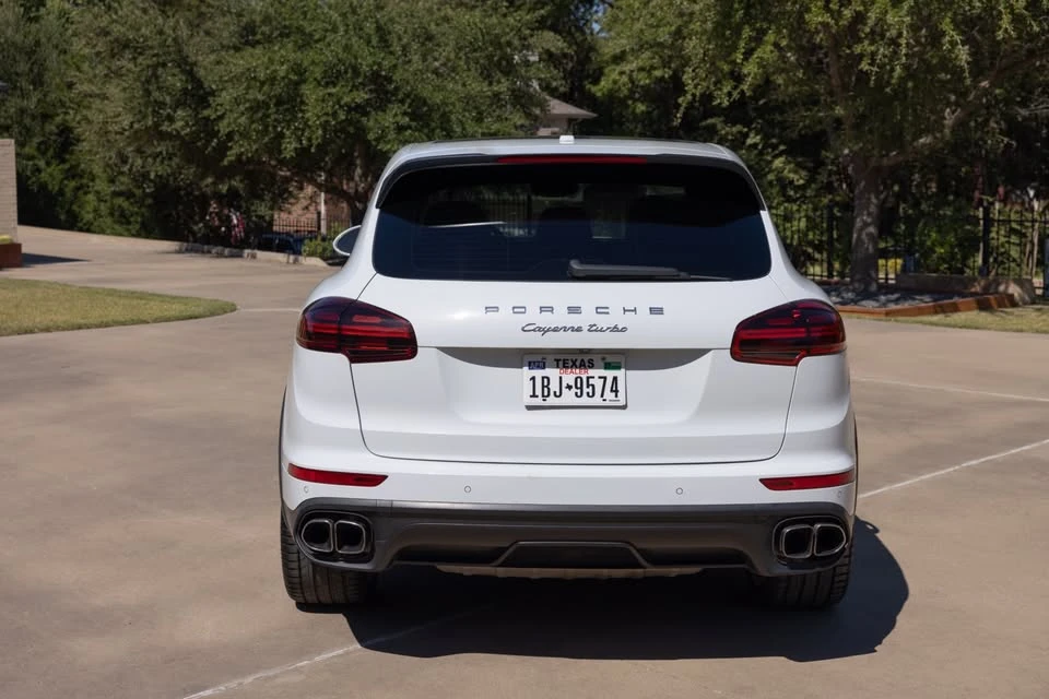 2015 Porsche 958 Cayenne - Image 8 of 21