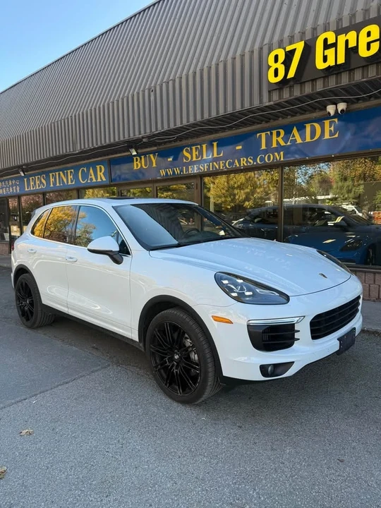 2015 Porsche 958 Cayenne - Image 3 of 8