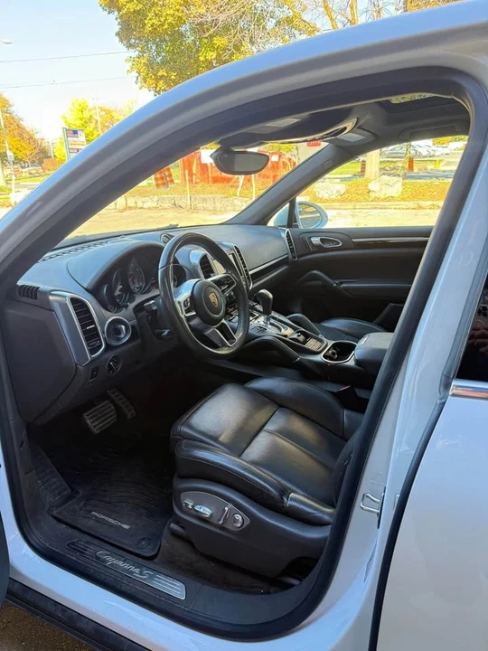 2015 Porsche 958 Cayenne - Image 6 of 8