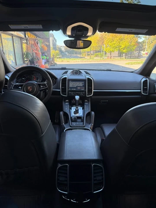 2015 Porsche 958 Cayenne - Image 5 of 8