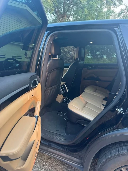 2015 Porsche 958 Cayenne - Image 2 of 4