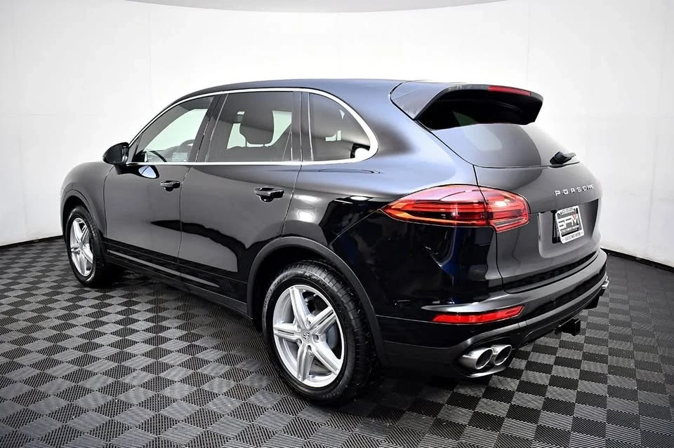 2015 Porsche 958 Cayenne - Image 11 of 20