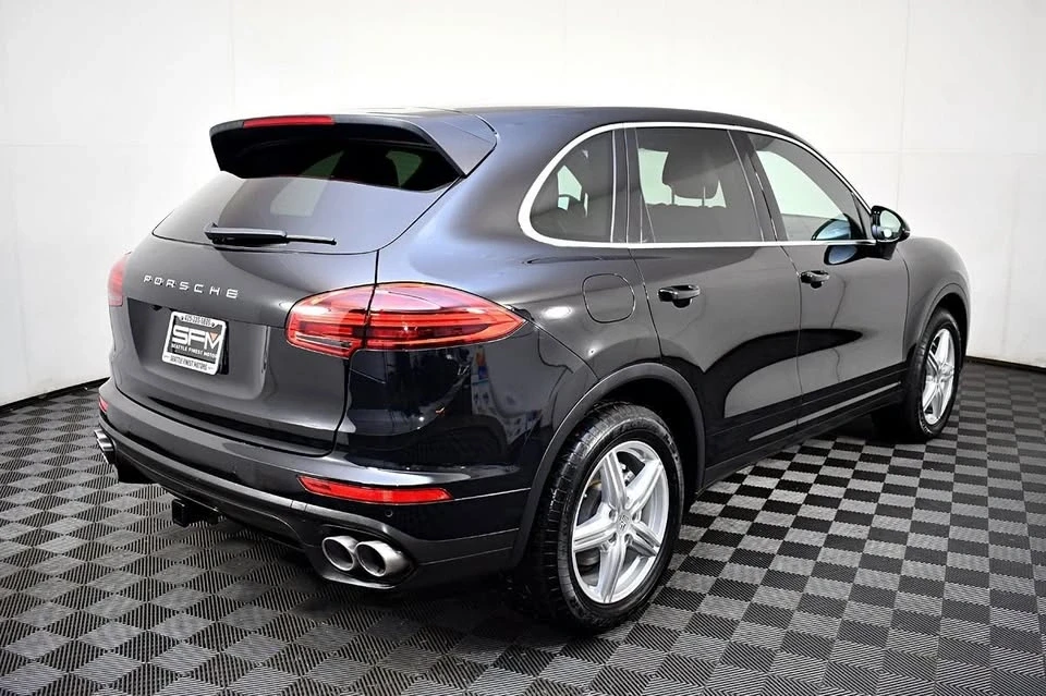 2015 Porsche 958 Cayenne - Image 7 of 20