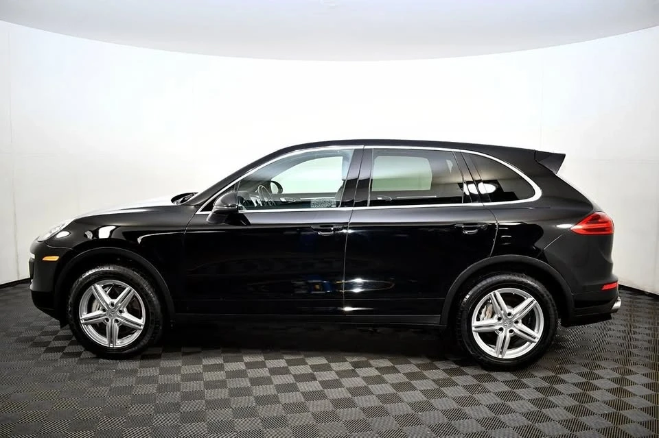 2015 Porsche 958 Cayenne - Image 12 of 20