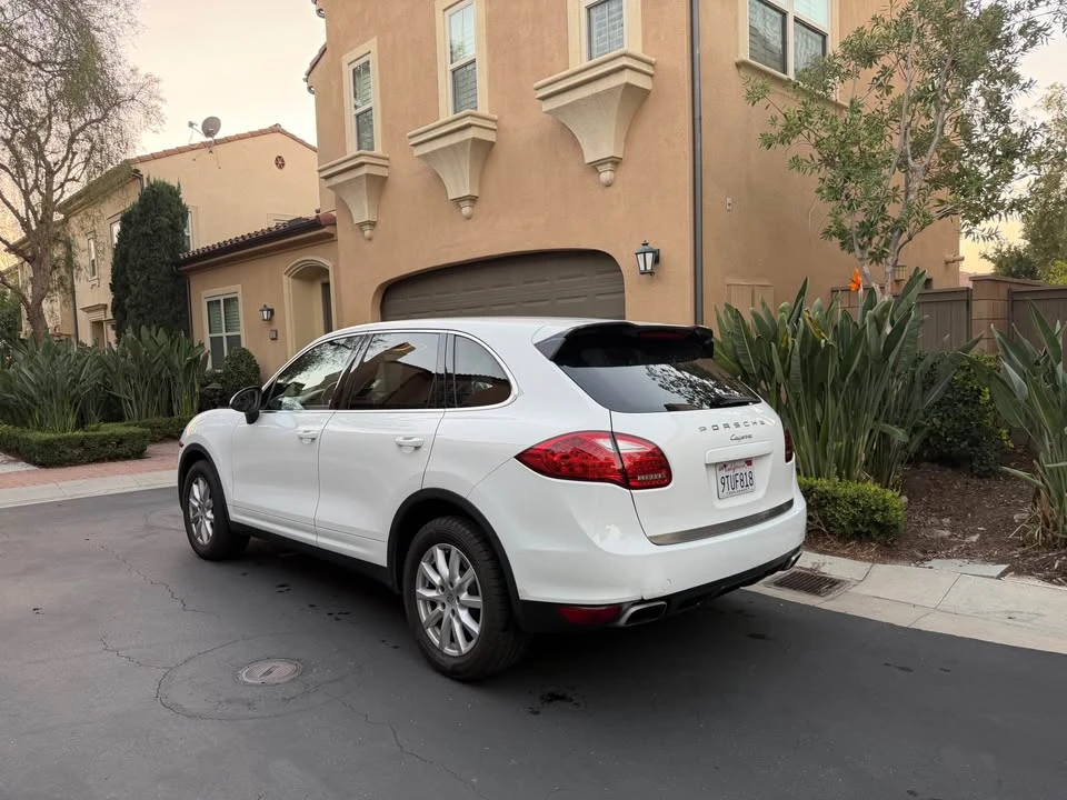 2015 Porsche 958 Cayenne - Image 8 of 19