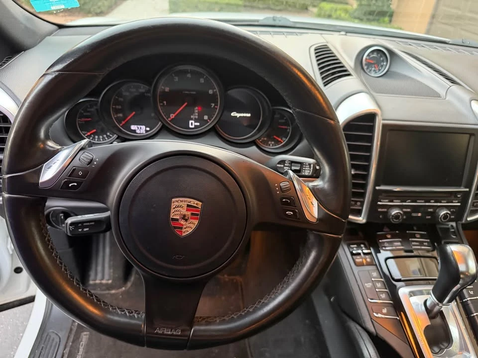 2015 Porsche 958 Cayenne - Image 18 of 19