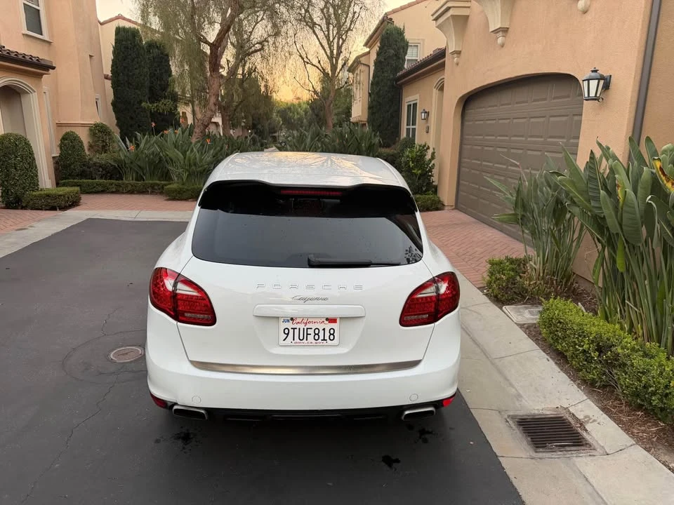 2015 Porsche 958 Cayenne - Image 9 of 19