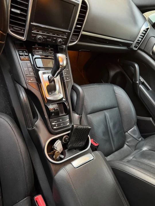 2015 Porsche 958 Cayenne - Image 17 of 19