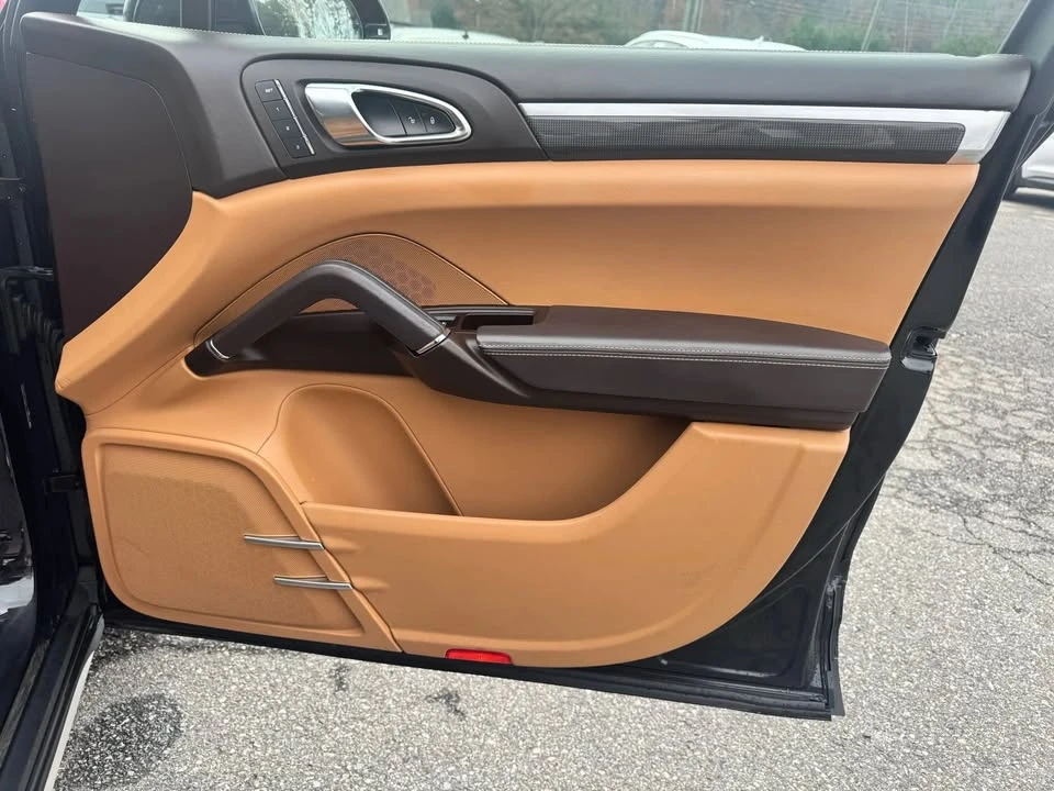 2015 Porsche 958 Cayenne - Image 19 of 20