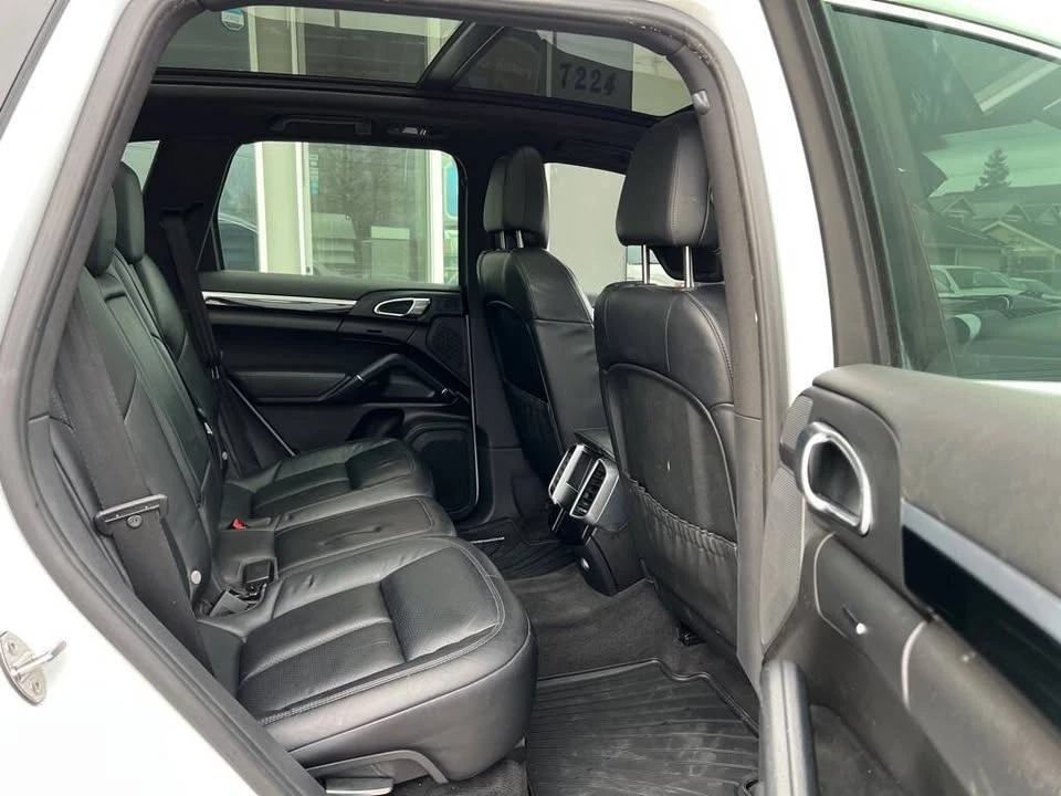 2015 Porsche 958 Cayenne - Image 15 of 20