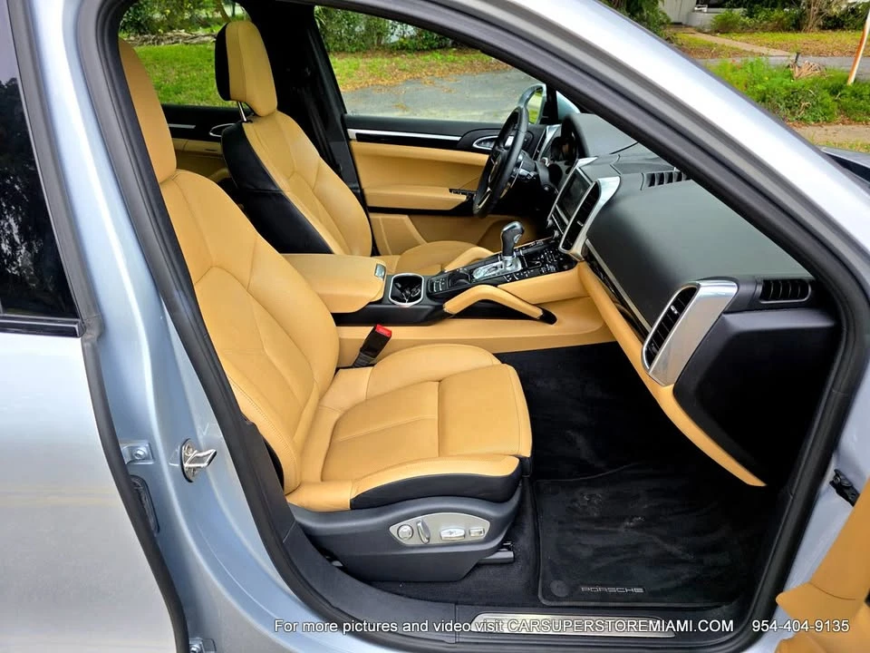 2015 Porsche 958 Cayenne - Image 15 of 20