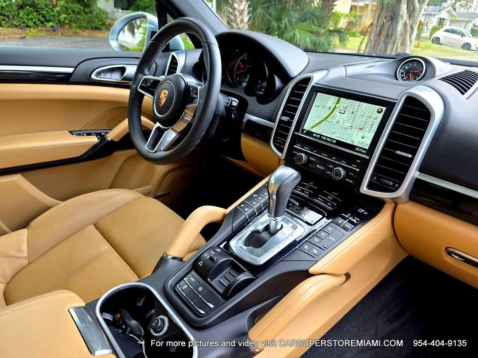 2015 Porsche 958 Cayenne - Image 18 of 20
