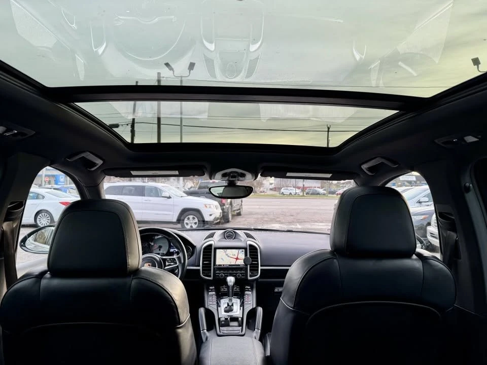 2015 Porsche 958 Cayenne - Image 11 of 15