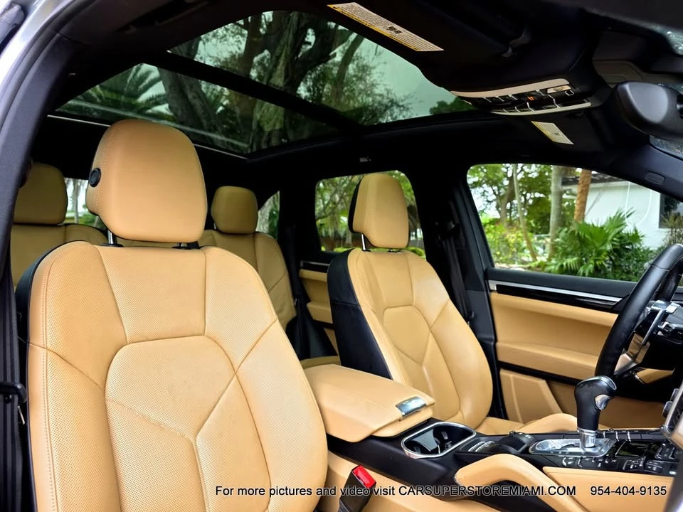 2015 Porsche 958 Cayenne - Image 16 of 20