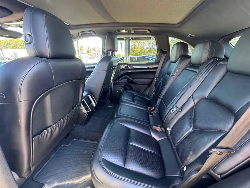 2015 Porsche 958 Cayenne - Image 12 of 13