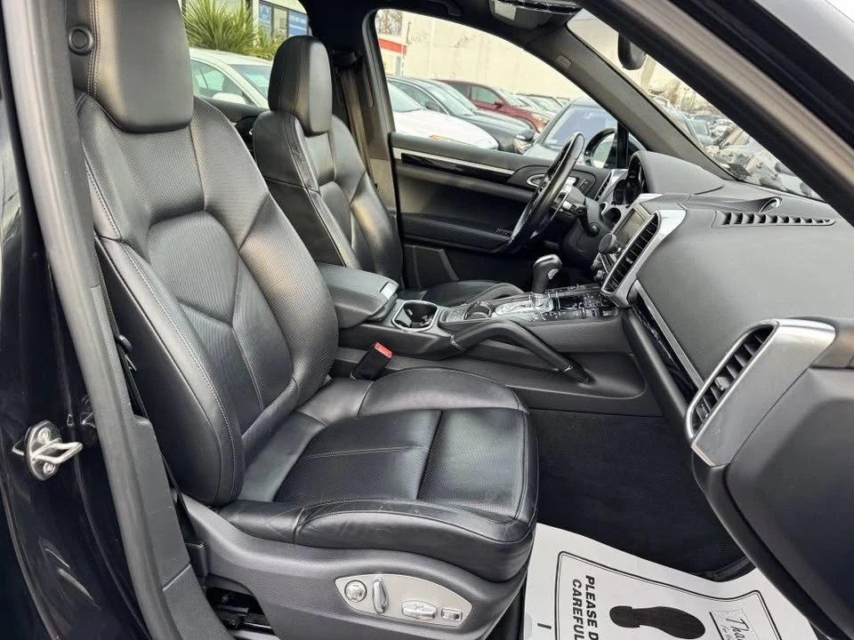 2015 Porsche 958 Cayenne - Image 14 of 15