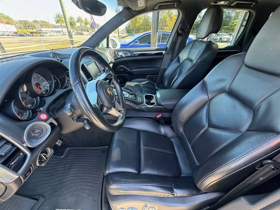 2015 Porsche 958 Cayenne - Image 11 of 13