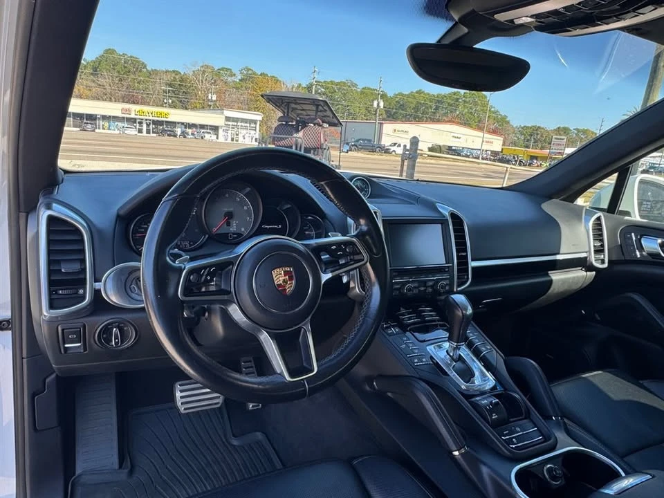 2015 Porsche 958 Cayenne - Image 10 of 13