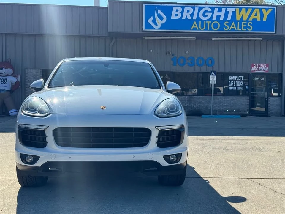 2015 Porsche 958 Cayenne - Image 4 of 13