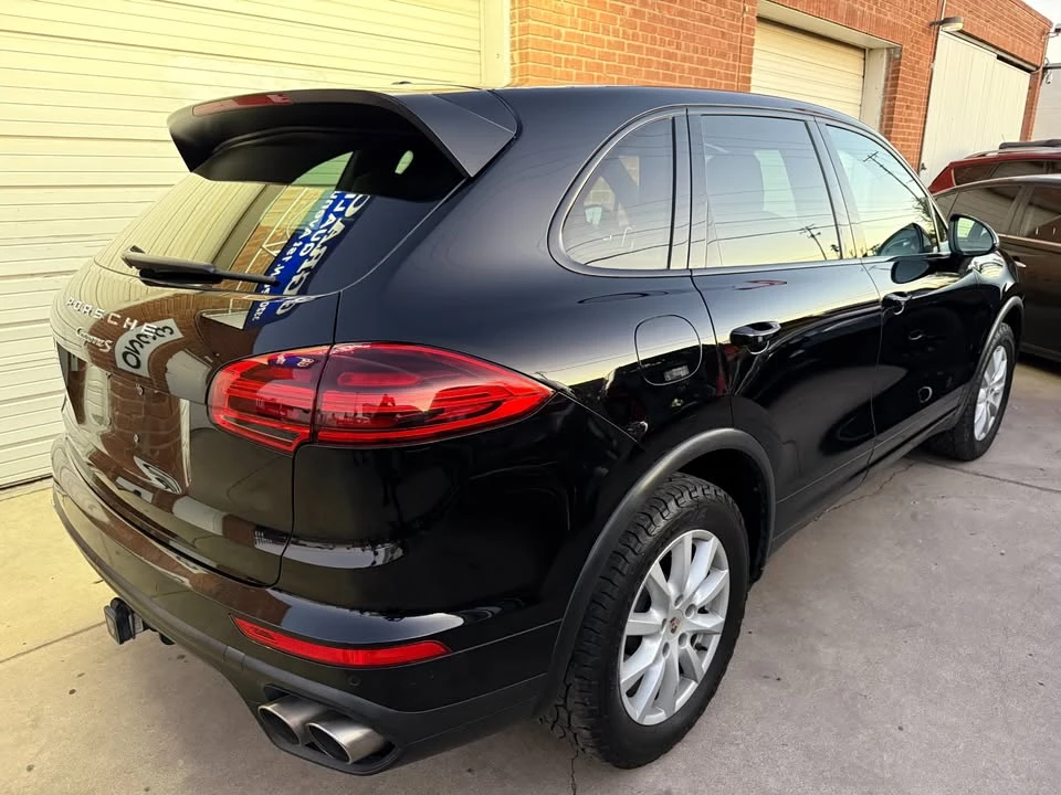 2015 Porsche 958 Cayenne S - Image 8 of 18