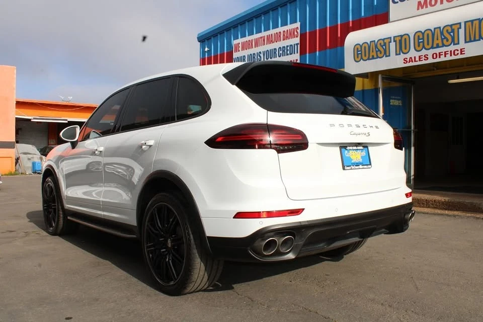 2015 Porsche 958 Cayenne S - Image 18 of 20
