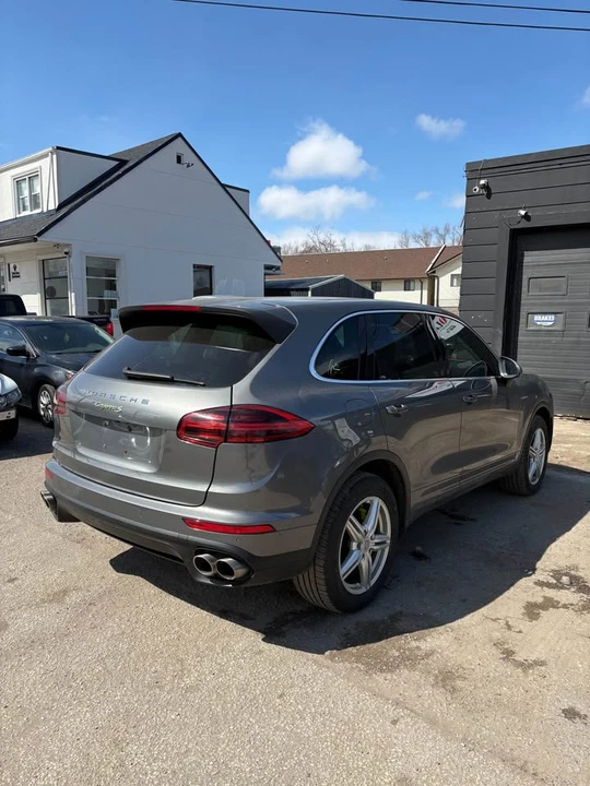 2015 Porsche 958 Cayenne - Image 3 of 19