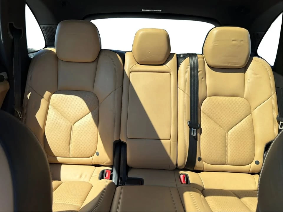 2015 Porsche 958 Cayenne S - Image 15 of 20