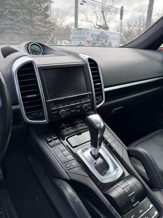 2015 Porsche 958 Cayenne - Image 11 of 19