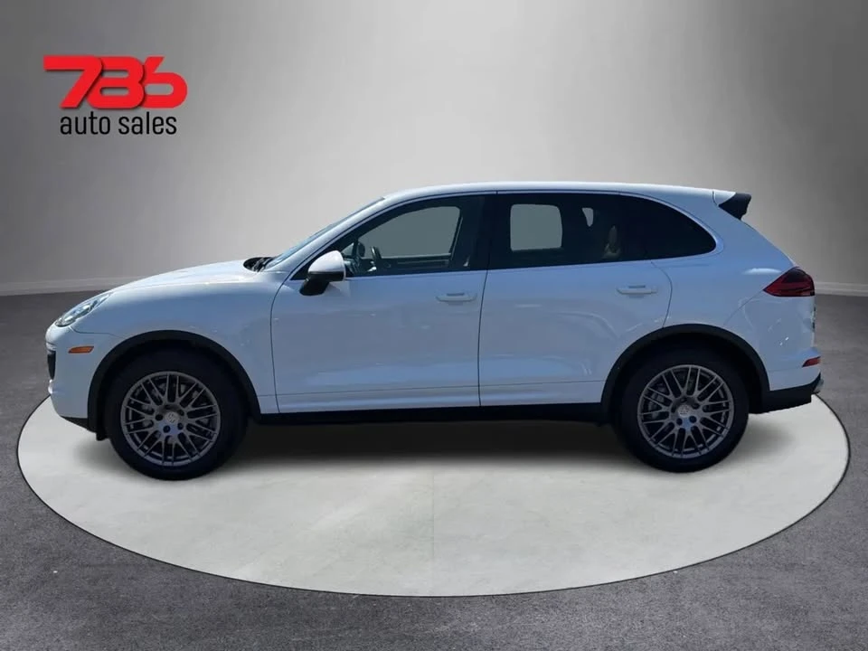 2015 Porsche 958 Cayenne S - Image 6 of 20