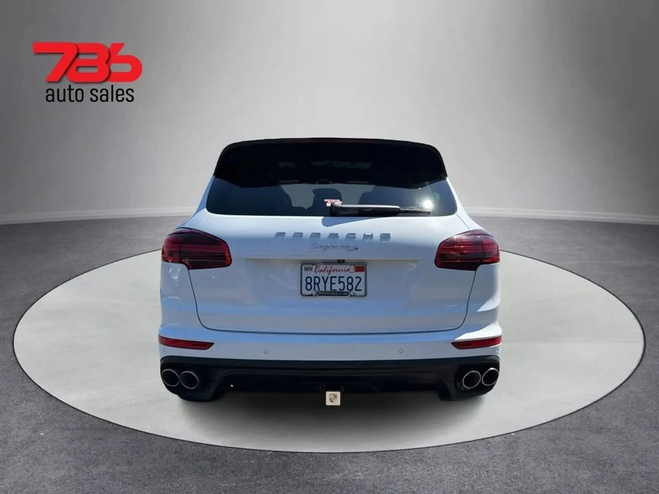 2015 Porsche 958 Cayenne S - Image 4 of 20