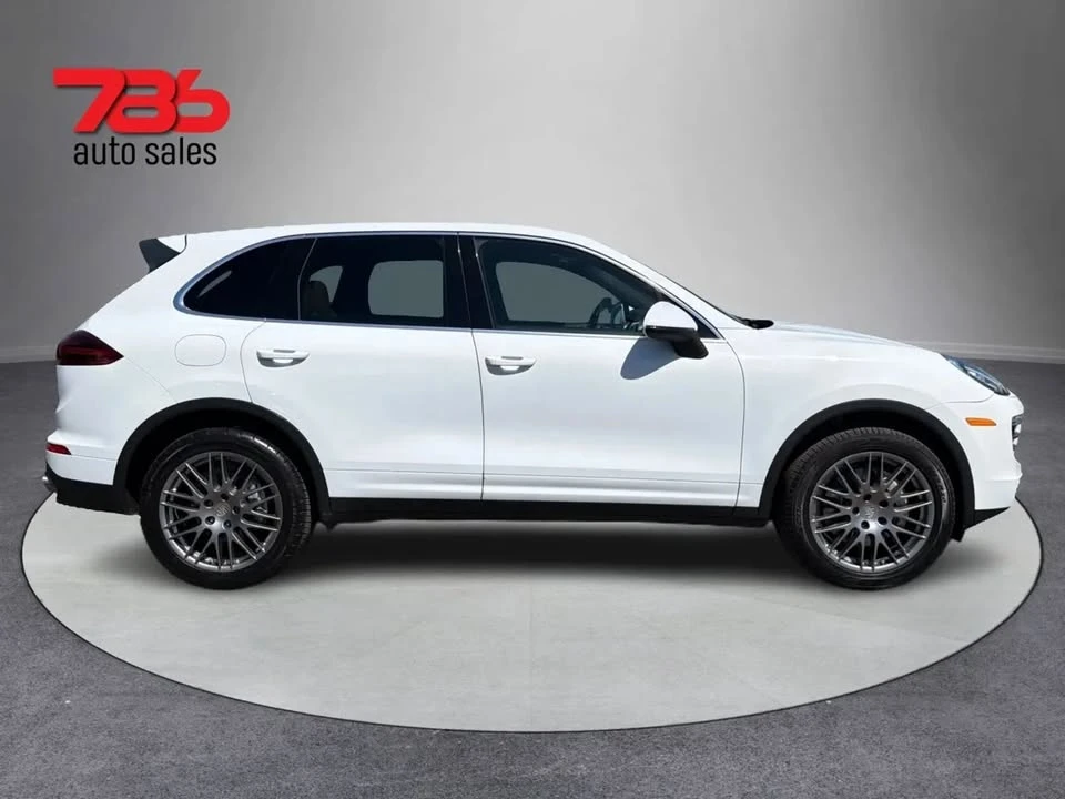 2015 Porsche 958 Cayenne S - Image 2 of 20