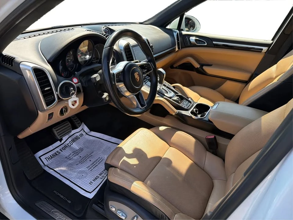 2015 Porsche 958 Cayenne S - Image 9 of 20