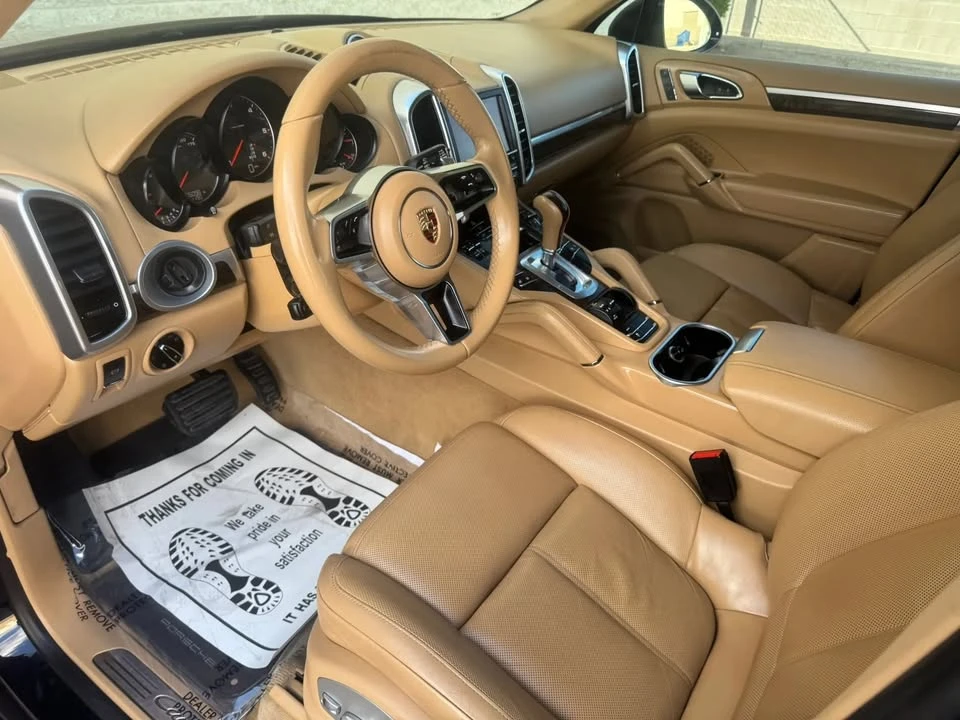 2015 Porsche 958 Cayenne - Image 11 of 20