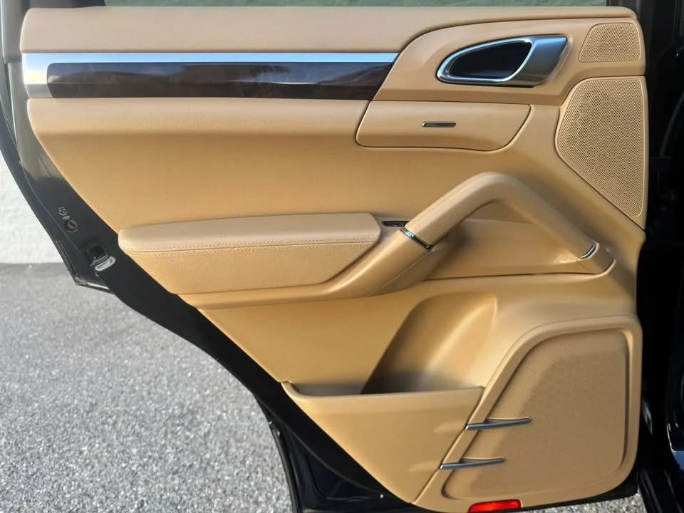 2015 Porsche 958 Cayenne - Image 19 of 20