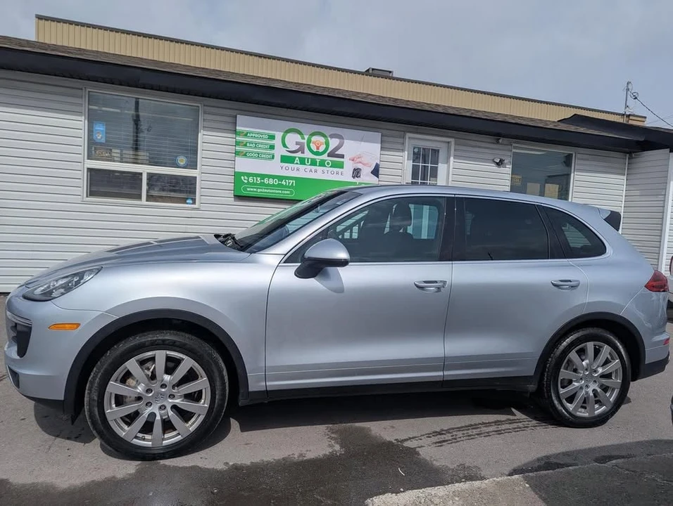 2015 Porsche 958 Cayenne S - Image 3 of 20