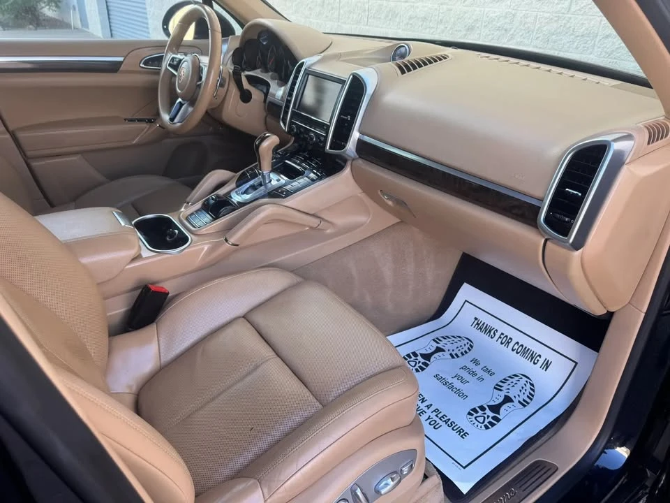 2015 Porsche 958 Cayenne - Image 14 of 20