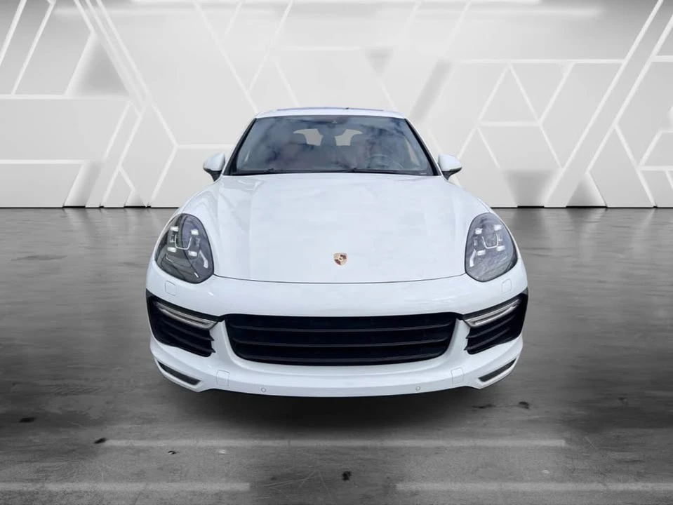 2015 Porsche 958 Cayenne - Image 2 of 9