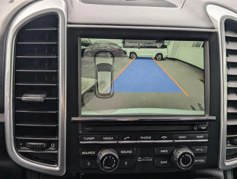 2015 Porsche 958 Cayenne S - Image 15 of 20