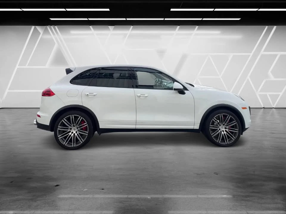 2015 Porsche 958 Cayenne - Image 6 of 9