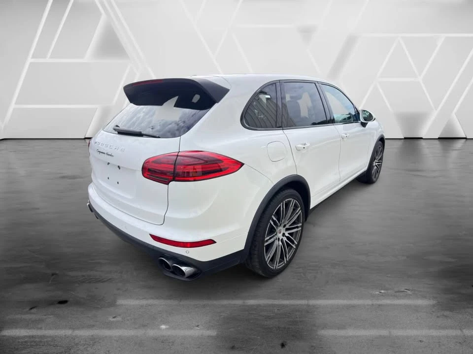 2015 Porsche 958 Cayenne - Image 8 of 9