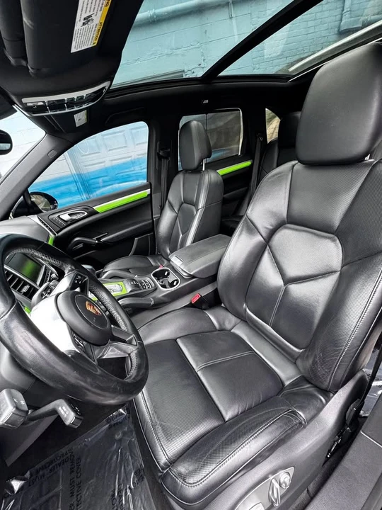 2015 Porsche 958 Cayenne - Image 8 of 9