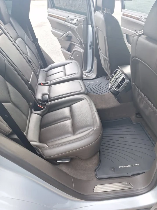 2015 Porsche 958 Cayenne - Image 16 of 20