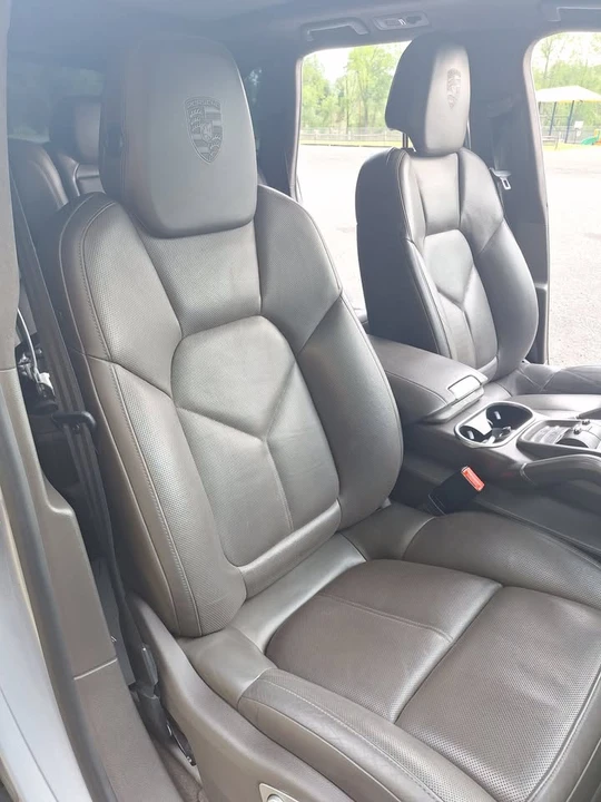 2015 Porsche 958 Cayenne - Image 17 of 20