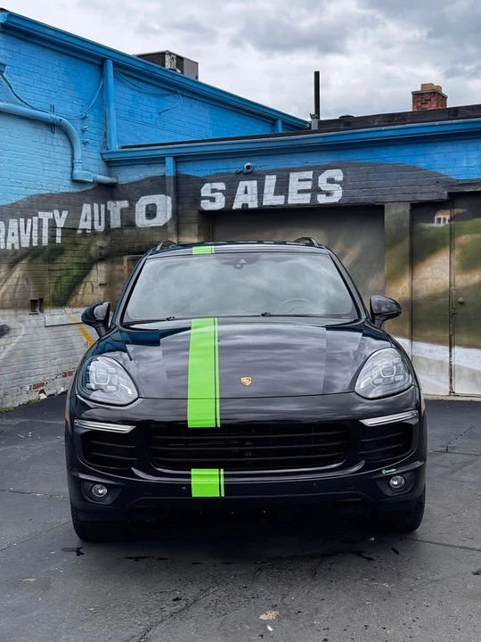 2015 Porsche 958 Cayenne - Image 2 of 9