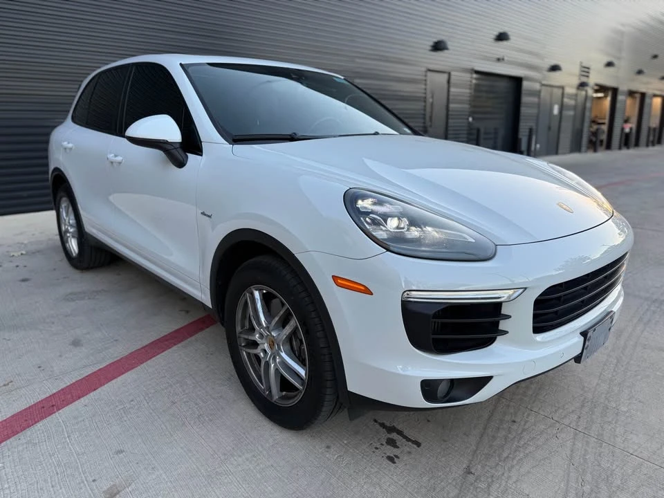 2015 Porsche 958 Cayenne Diesel - Image 2 of 11