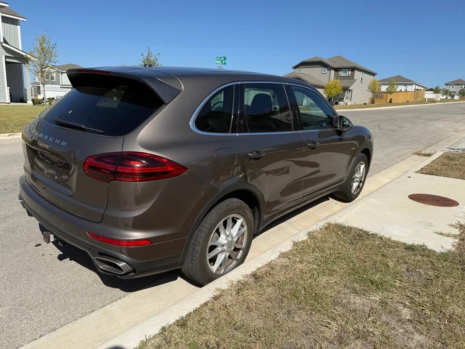 2015 Porsche 958 Cayenne Diesel - Image 3 of 17