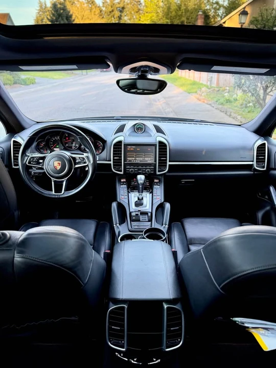 2015 Porsche - Image 14 of 20