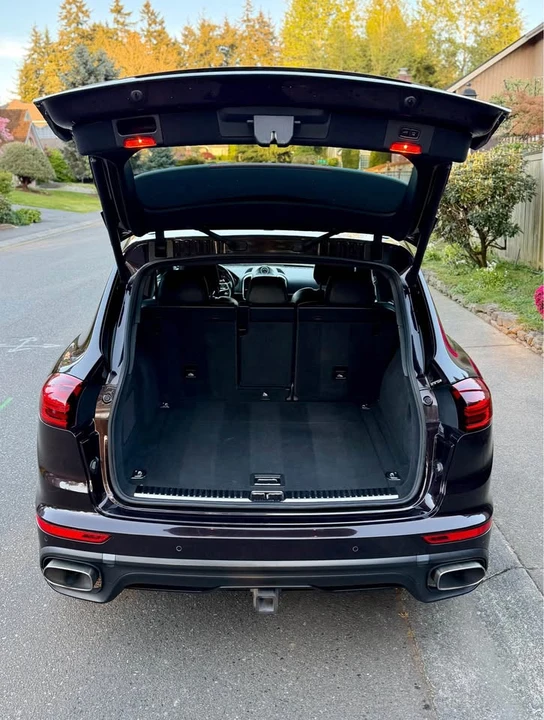 2015 Porsche - Image 18 of 20