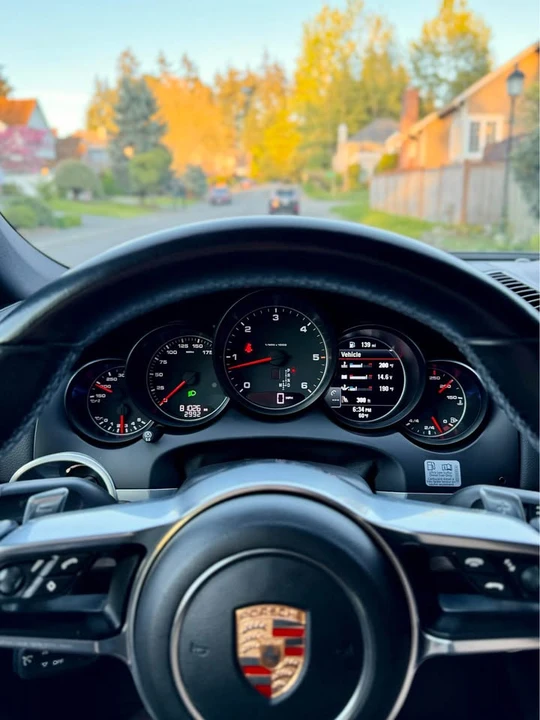 2015 Porsche - Image 12 of 20